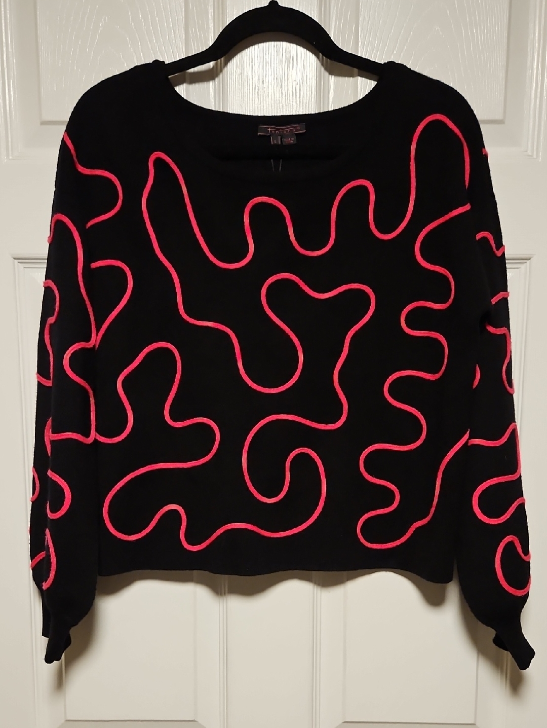 Fontana Squiggle Trim Cropped Sweater